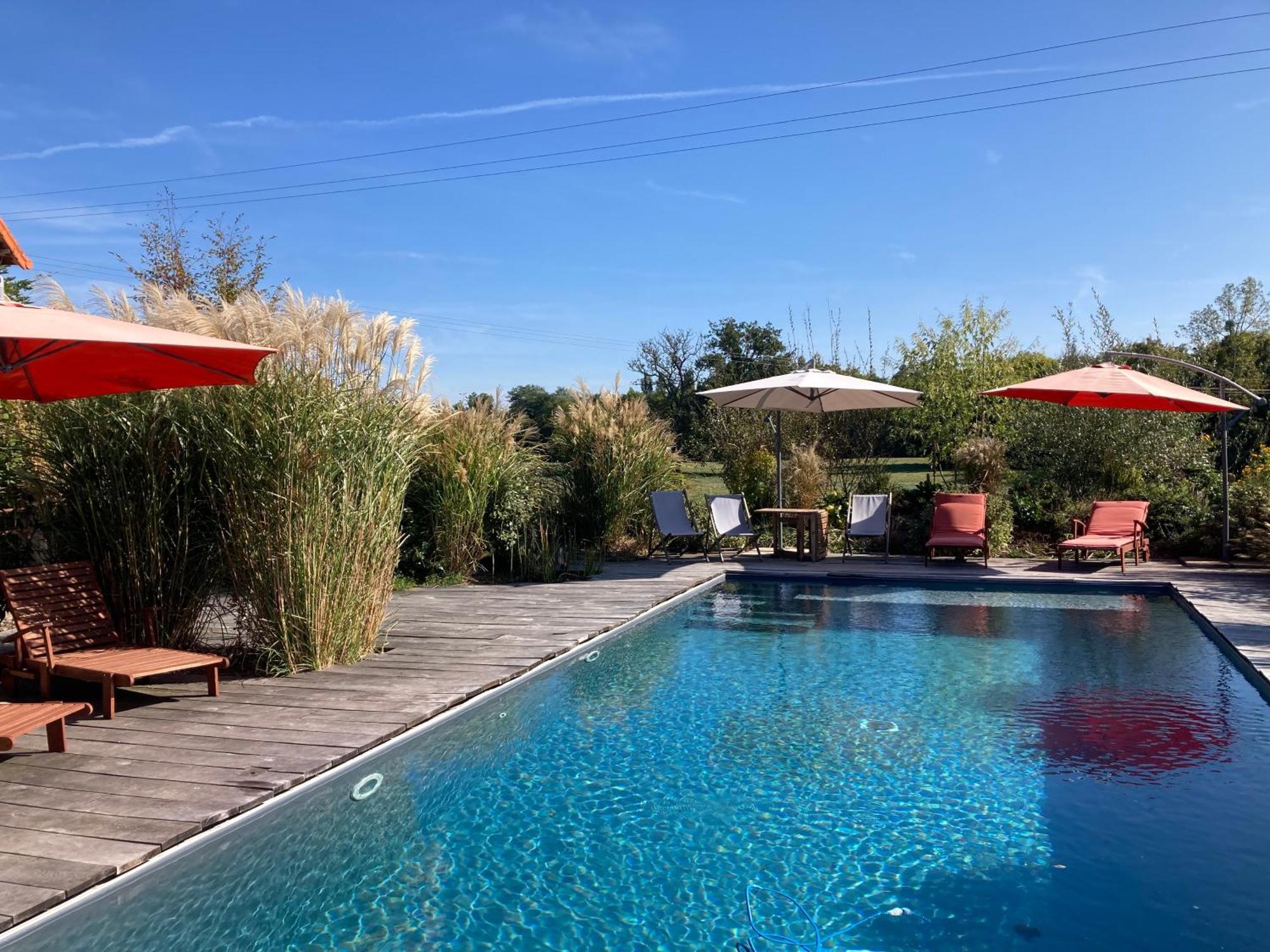 Bed and Breakfast Les Jardins Des Soussilanges Céron Esterno foto