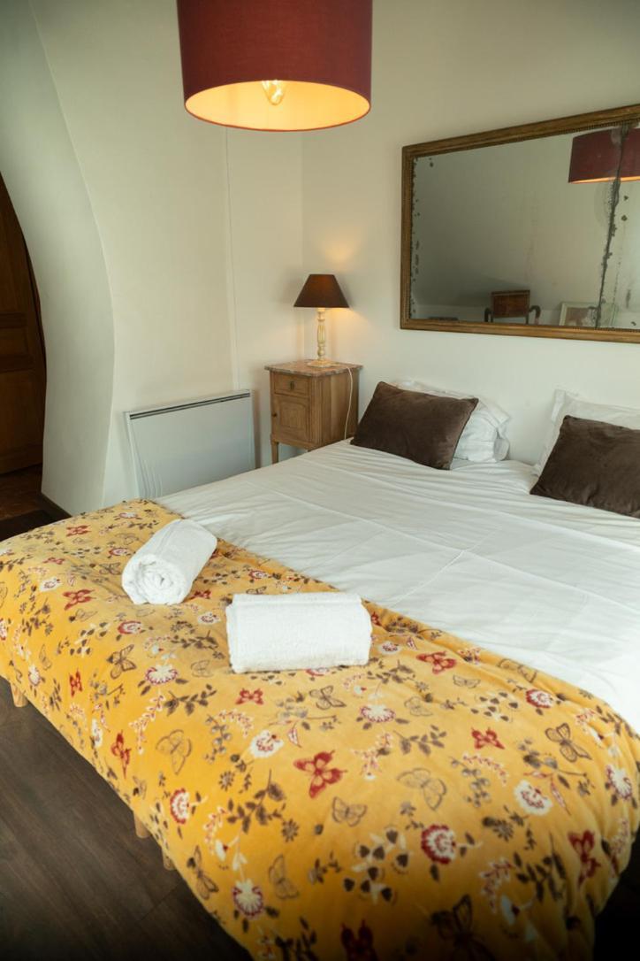 Bed and Breakfast Les Jardins Des Soussilanges Céron Esterno foto